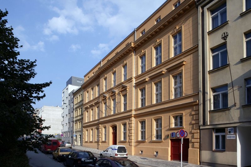 Dostavba domu Jeseniova č.p. 500