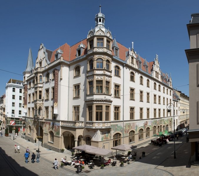 Rekonstrukce Národního Domu, Karlovy Vary