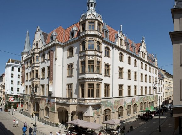 Reconstruction  of National building, Karlovy Vary