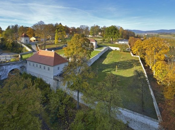 Vzdělávací a kulturní centrum Broumov - revitalizace kláštera a části zahrady