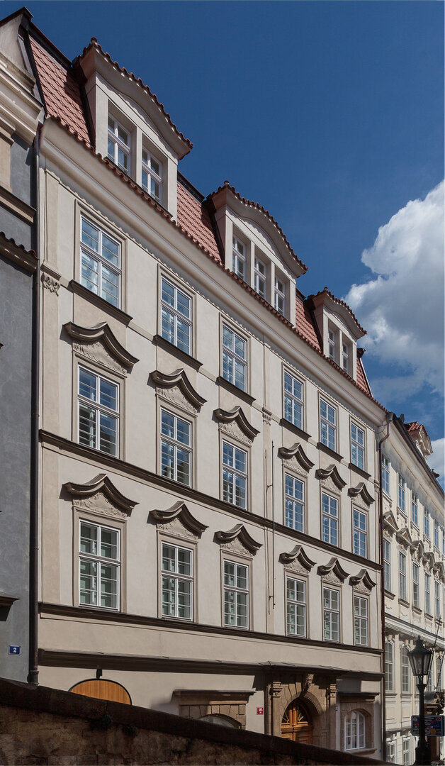 Renovation of a historic building and garden terraces