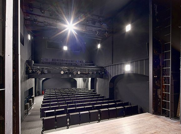 Rekonstrukce dvorany Divadla Na Zábradlí