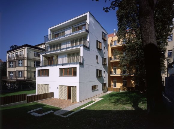 Dostavba domu Jeseniova č.p. 500
