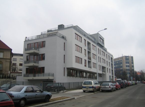 Polyfunkční dům Konopišťská - Ruská