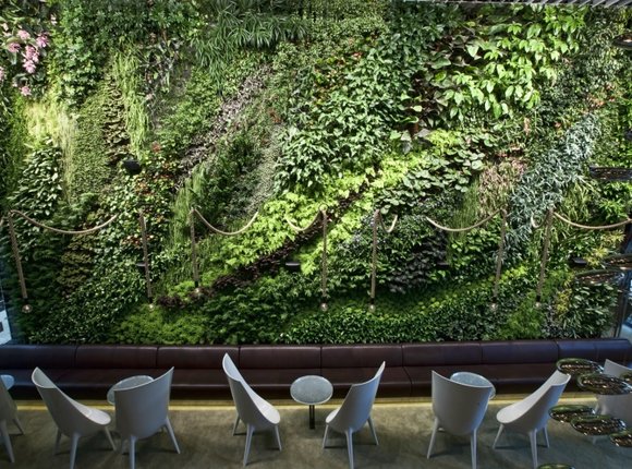 J&T Banka Café v Bratislavě, Slovensko