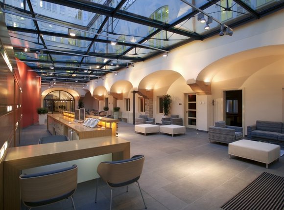 Hotel U Zlatého anděla, Celetná